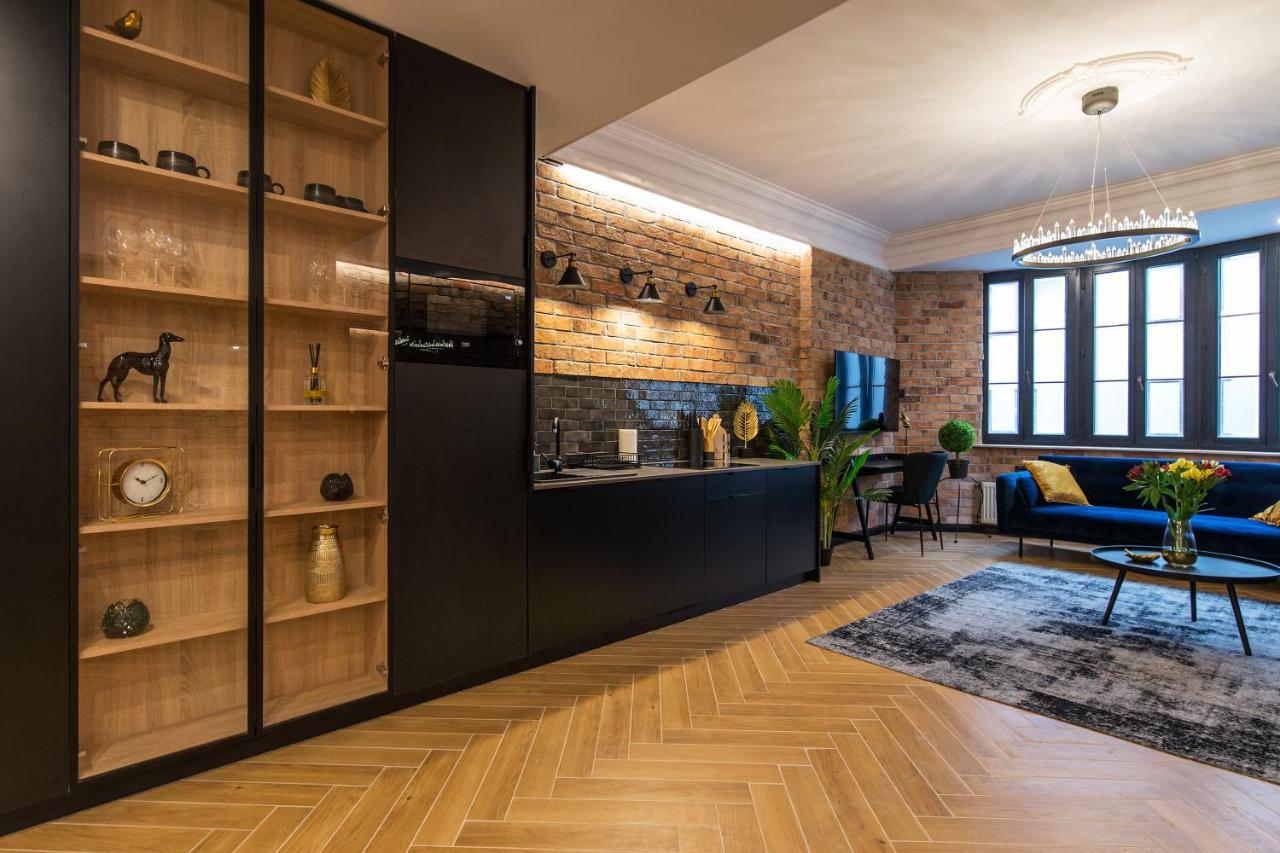 Galeria Italiana Apartments Wroclaw Bagian luar foto