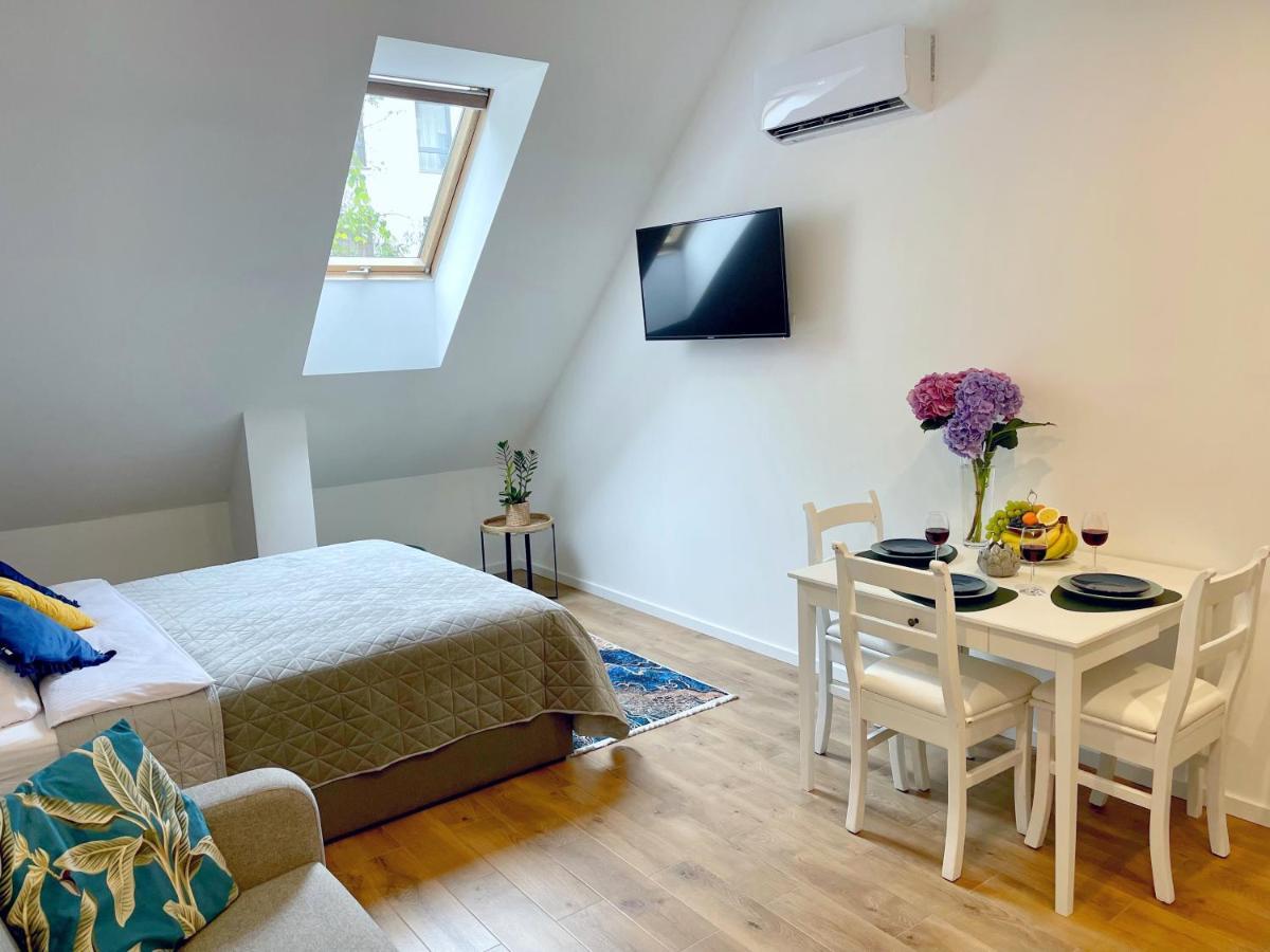 Galeria Italiana Apartments Wroclaw Bagian luar foto