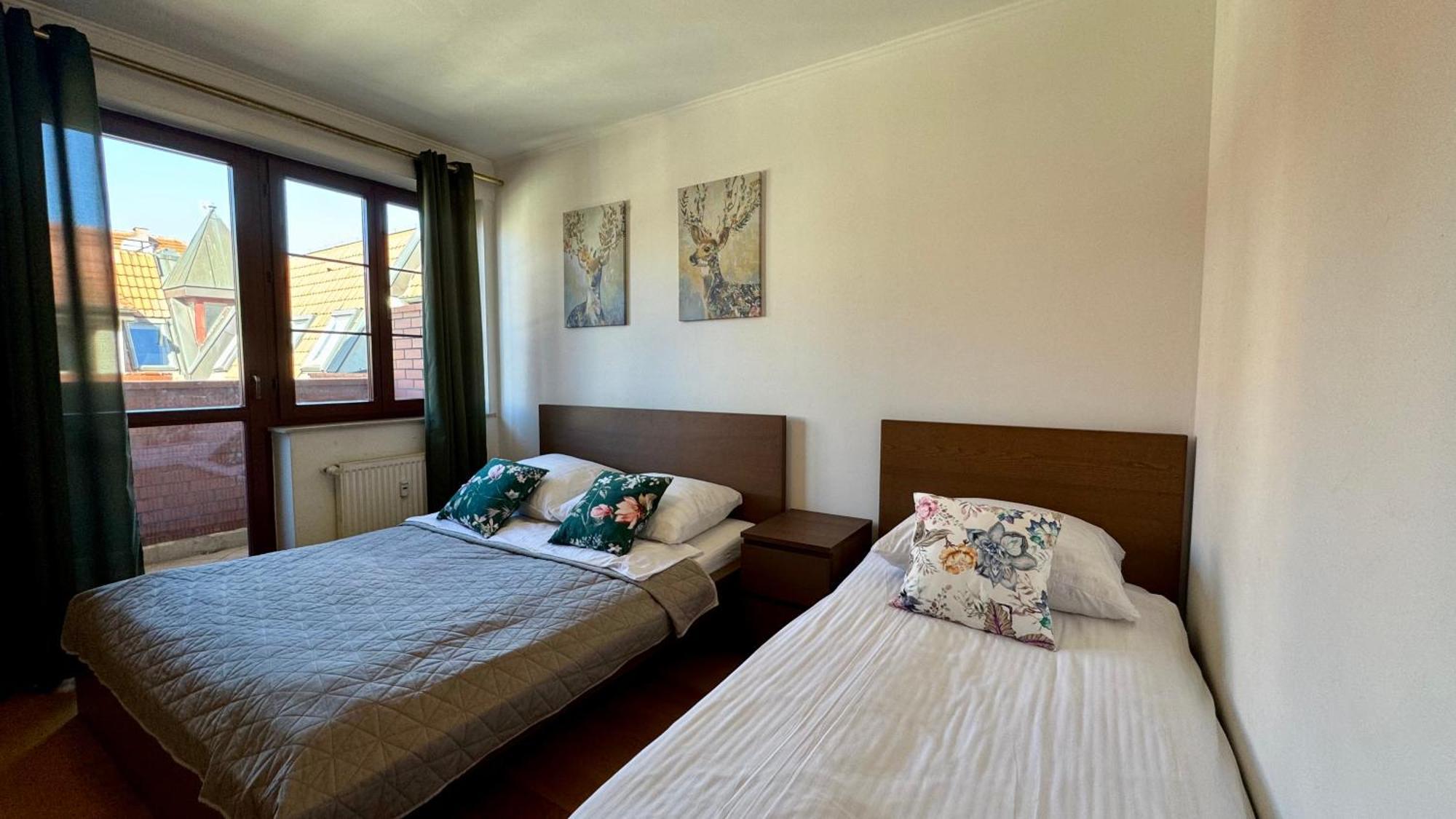 Galeria Italiana Apartments Wroclaw Bagian luar foto