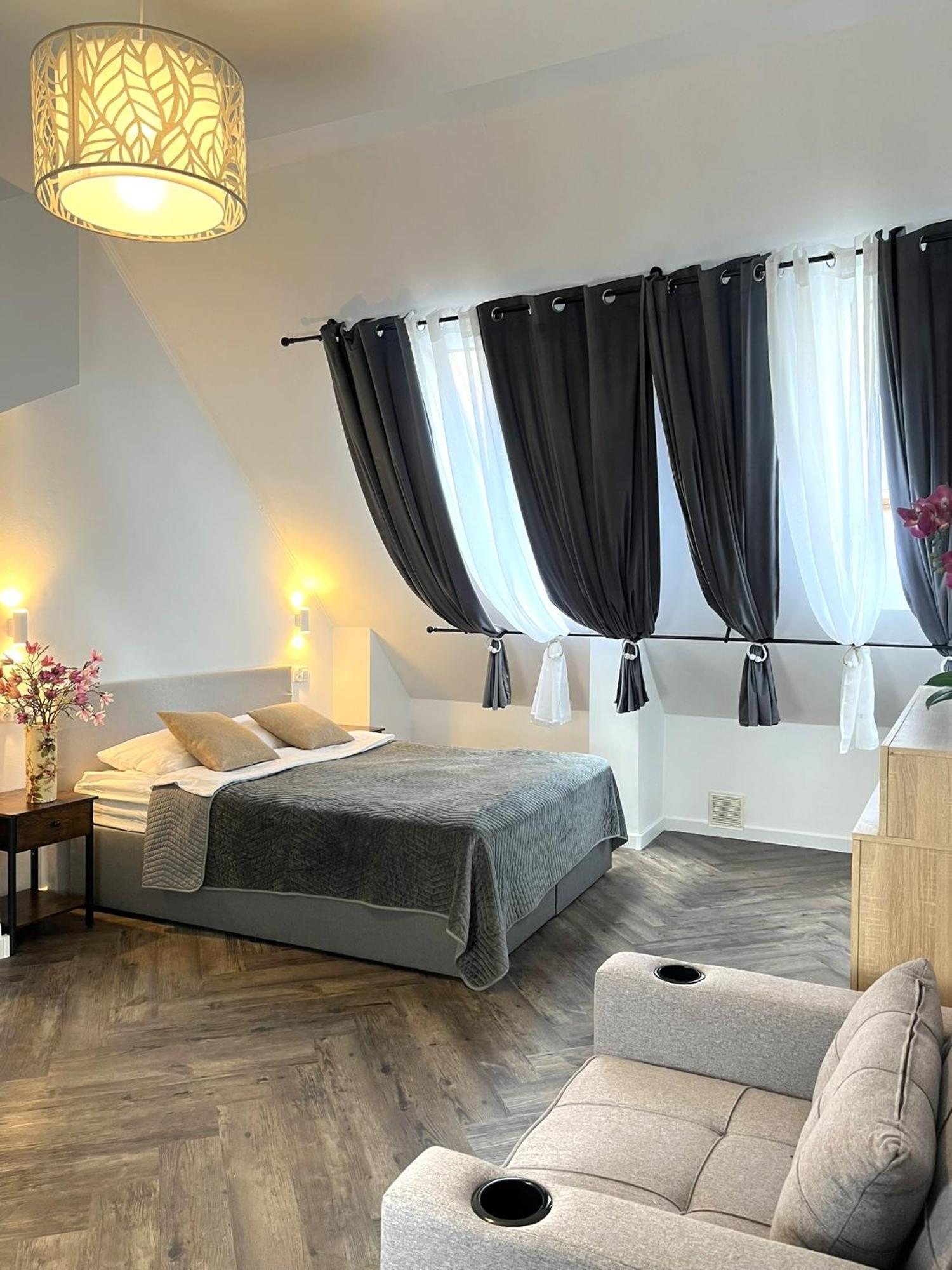 Galeria Italiana Apartments Wroclaw Bagian luar foto
